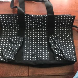 Zip top organizing tote in dirty dot